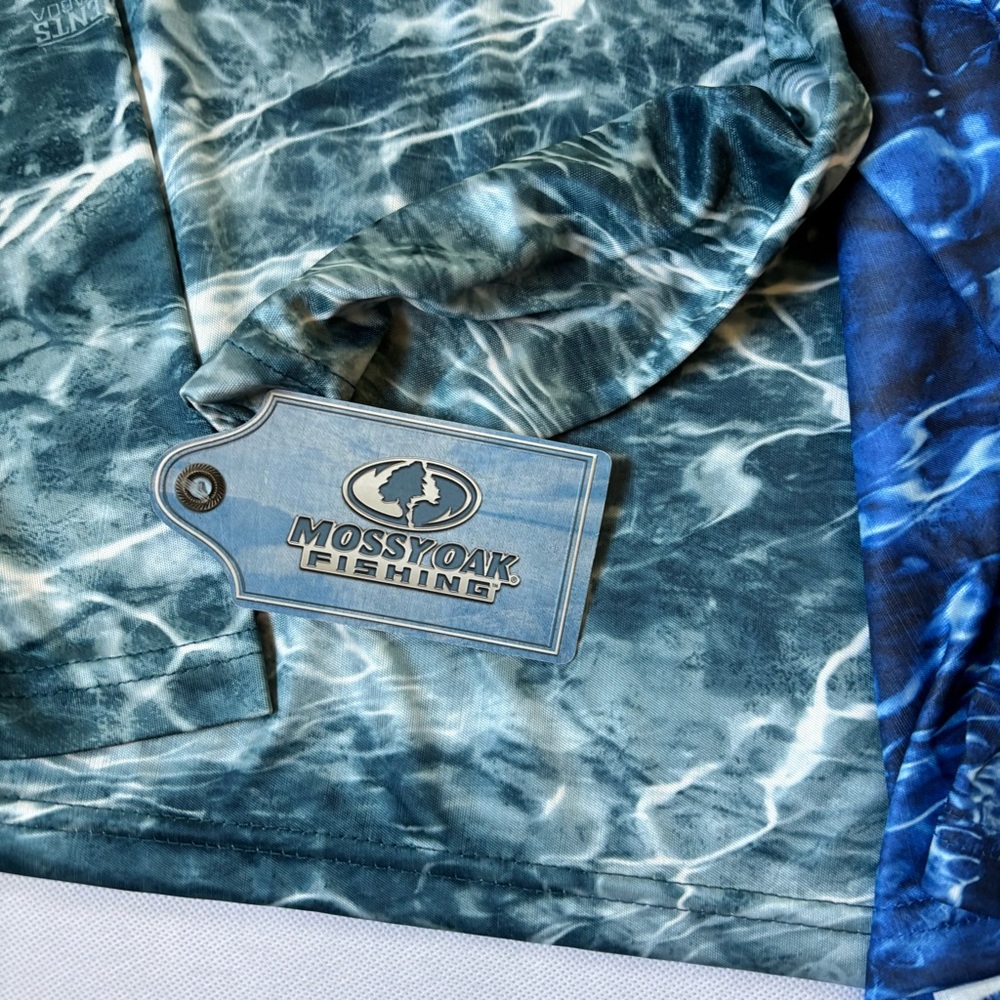 NWT- Mossy Oak Fishing Performance Shirts - Picture 3 of 5